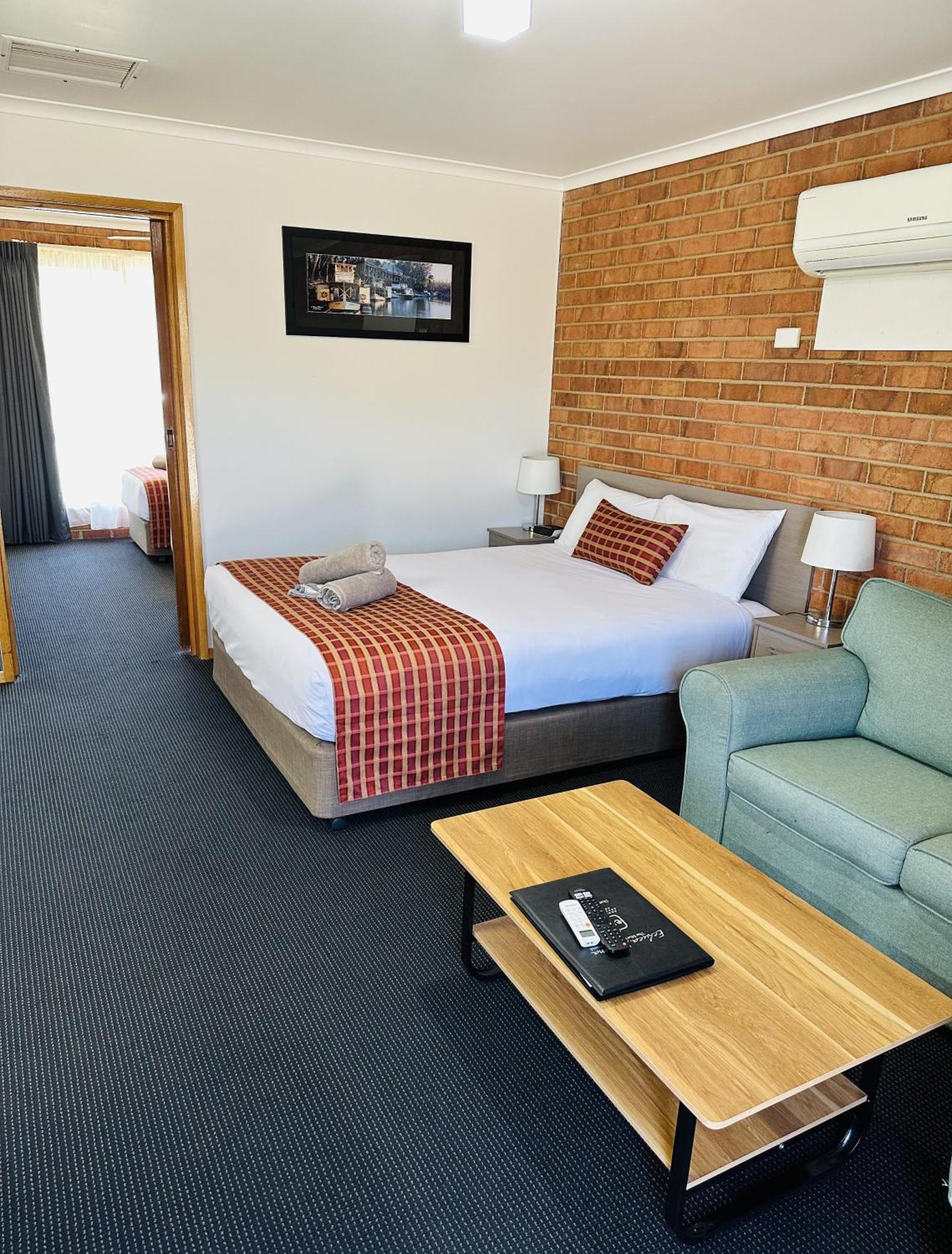 Moama Central Motel Эчука Экстерьер фото